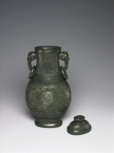 玉獸面紋壺