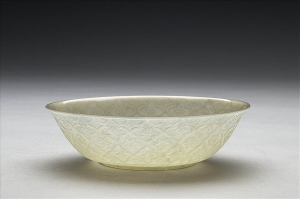 玉滿雕圓碗