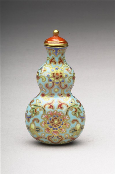 粉彩湖綠地纏枝花卉紋葫蘆式鼻煙壺