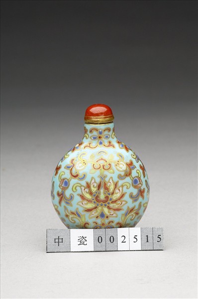 粉彩湖綠地花卉紋鼻煙壺