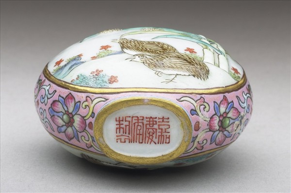 粉彩花鳥紋鼻煙壺