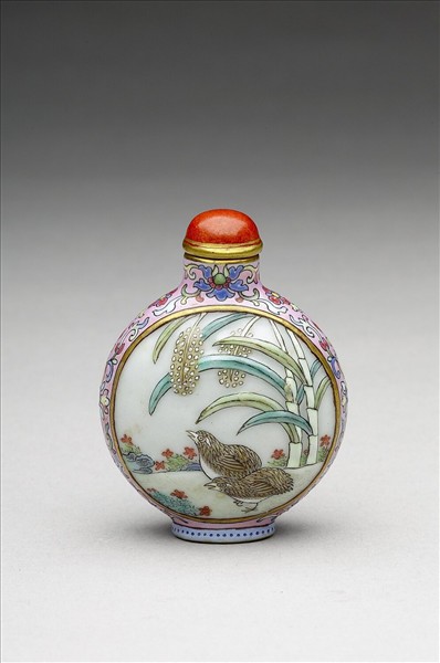 粉彩花鳥紋鼻煙壺