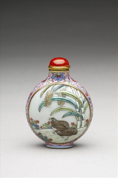 粉彩花鳥紋鼻煙壺