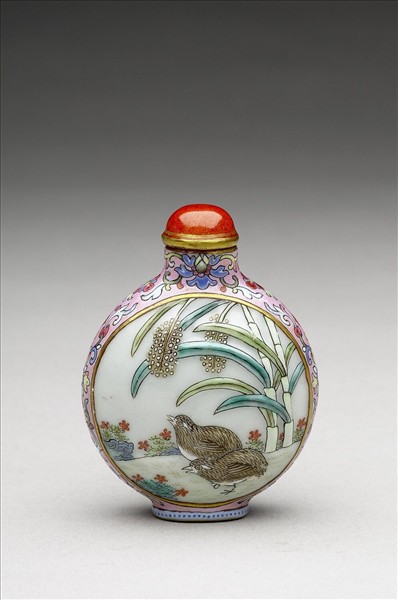 粉彩花鳥紋鼻煙壺