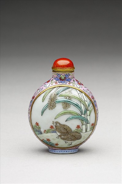 粉彩花鳥紋鼻煙壺