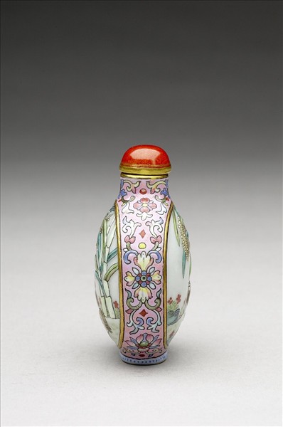 粉彩花鳥紋鼻煙壺