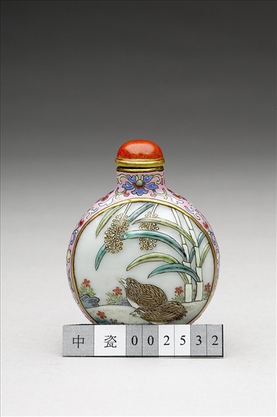 粉彩花鳥紋鼻煙壺