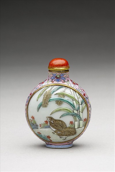 粉彩花鳥紋鼻煙壺