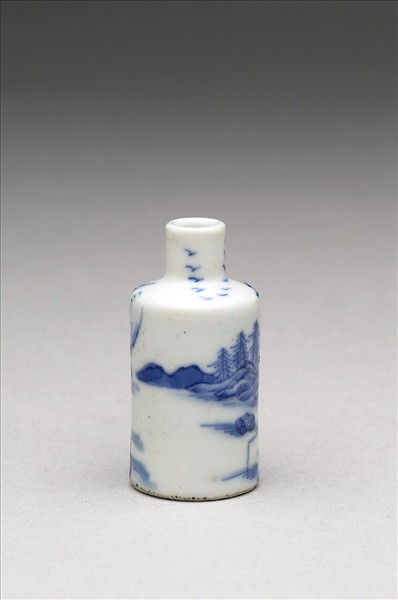 青花瓷山水人物紋鼻煙壺- 故宮