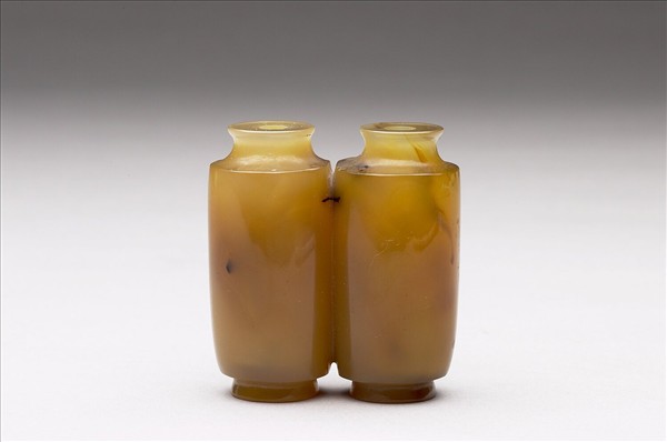 瑪瑙雙連瓶鼻煙壺