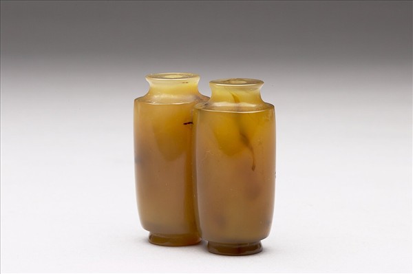 瑪瑙雙連瓶鼻煙壺