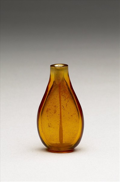 琥珀色玻璃鼻煙壺