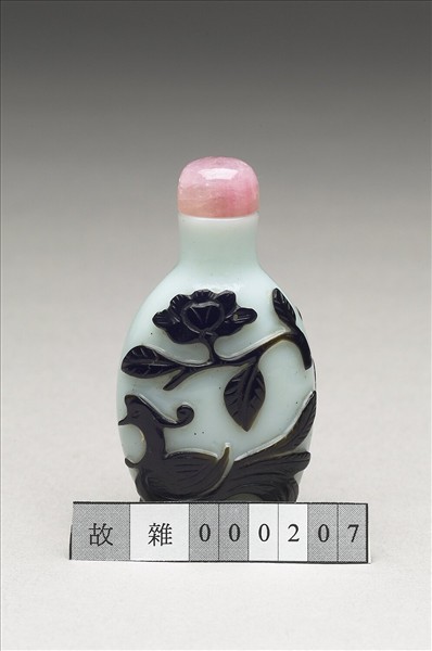 白套黑玻璃花鳥紋鼻煙壺