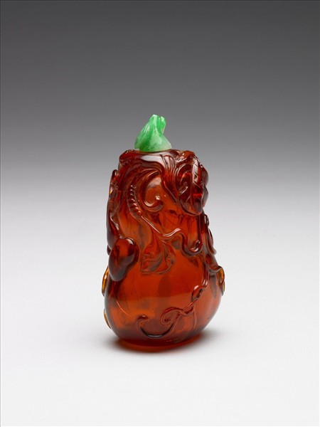 琥珀葫蘆式鼻煙壺