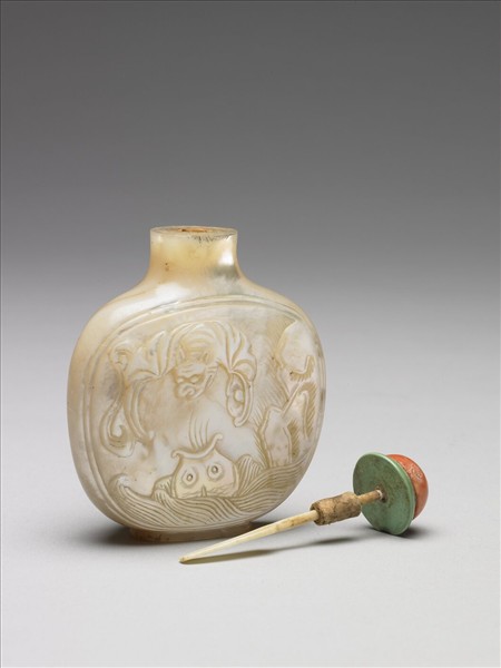 珠貝福壽有餘鼻煙壺