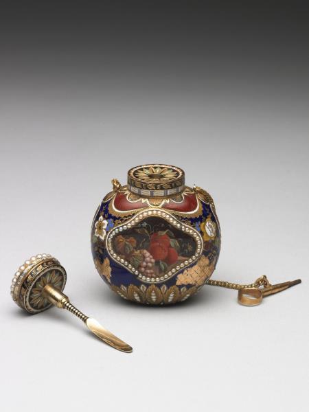金胎畫琺瑯嵌珠錶蓋鼻煙壺