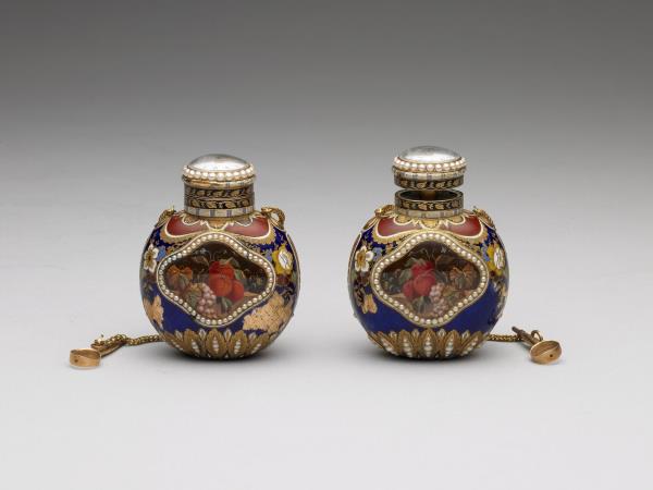 金胎畫琺瑯嵌珠錶蓋鼻煙壺