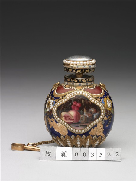 金胎畫琺瑯嵌珠錶蓋鼻煙壺