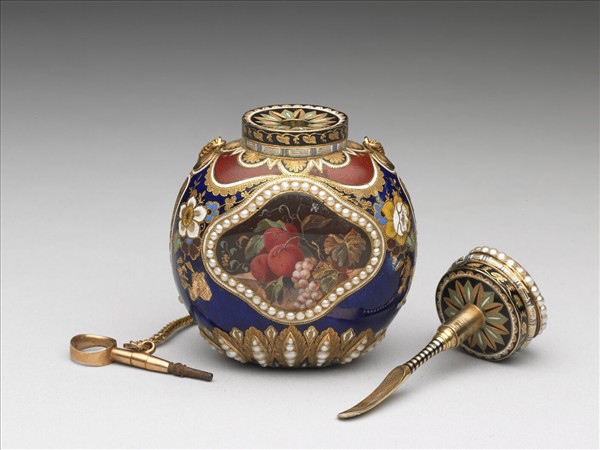 金胎畫琺瑯嵌珠錶蓋鼻煙壺