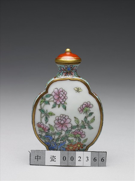 粉彩御製詩花卉紋鼻煙壺