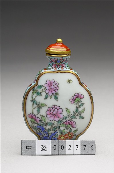 粉彩御製詩花卉紋鼻煙壺