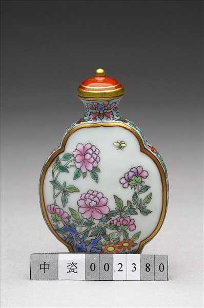 粉彩御製詩花卉紋鼻煙壺