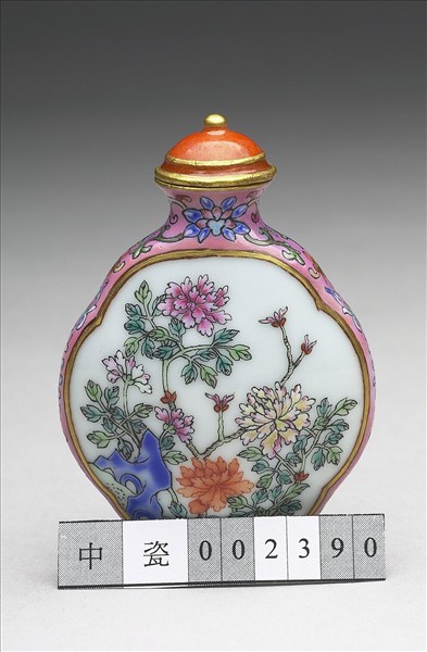 粉彩御製詩花卉紋鼻煙壺