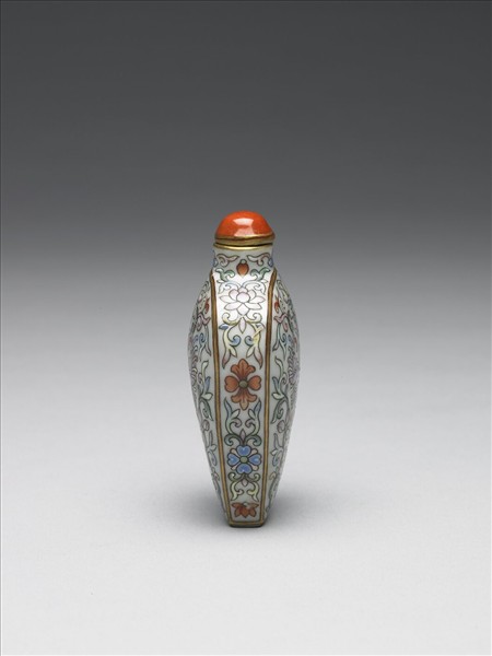 粉彩花鳥紋鼻煙壺