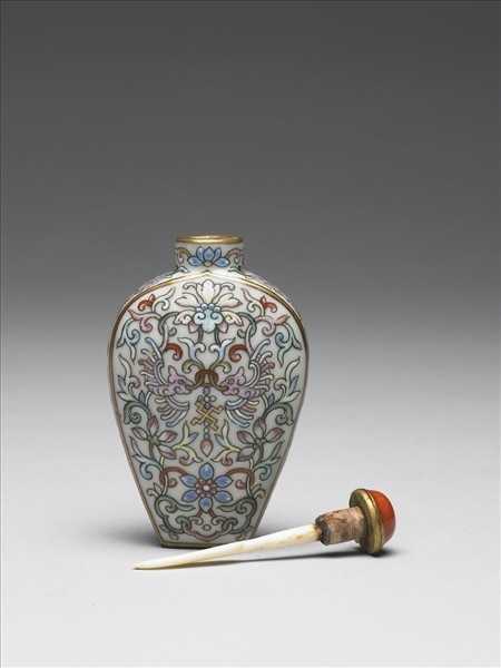 粉彩花鳥紋鼻煙壺