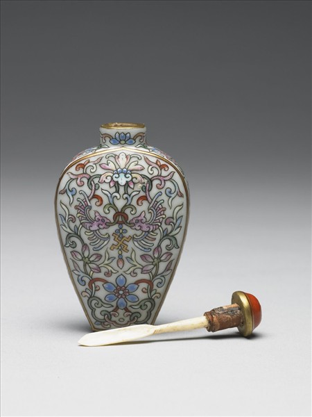 粉彩花鳥紋鼻煙壺