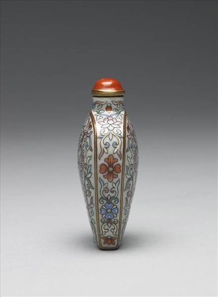 粉彩花鳥紋鼻煙壺