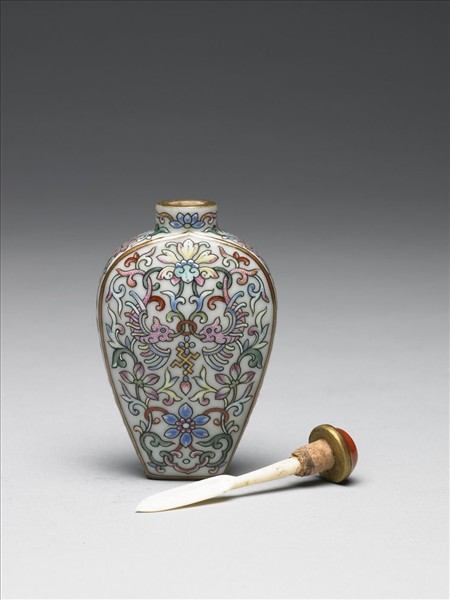 粉彩花鳥紋鼻煙壺