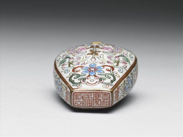 粉彩花鳥紋鼻煙壺