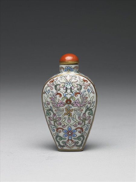 粉彩花鳥紋鼻煙壺