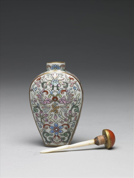 粉彩花鳥紋鼻煙壺