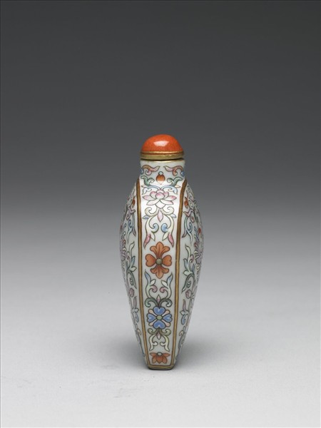 粉彩花鳥紋鼻煙壺