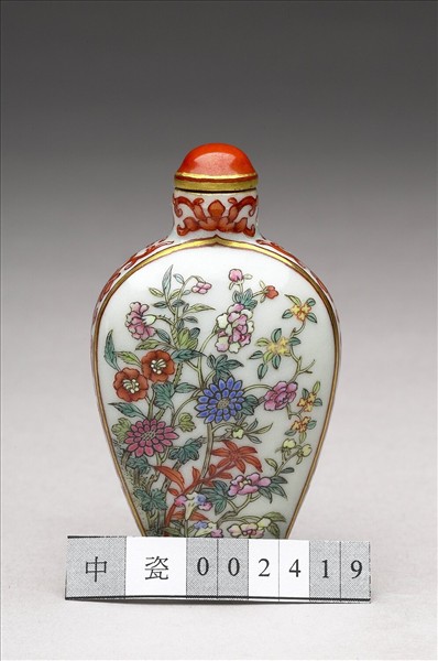 粉彩花卉紋鼻煙壺