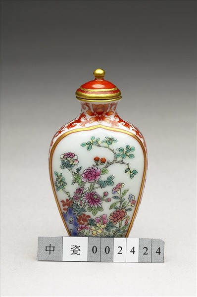 粉彩花卉紋鼻煙壺