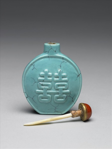 松綠石釉雙喜鼻煙壺