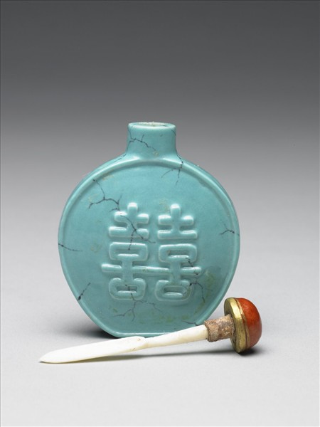 松綠石釉雙喜鼻煙壺