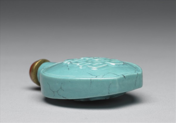 松綠石釉雙喜鼻煙壺