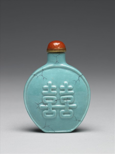 松綠石釉雙喜鼻煙壺