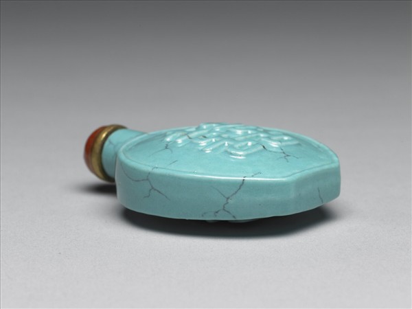 松綠石釉雙喜鼻煙壺