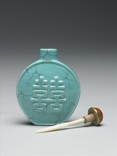 松綠石釉雙喜鼻煙壺