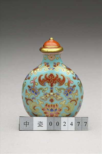 粉彩湖綠地花卉紋鼻煙壺