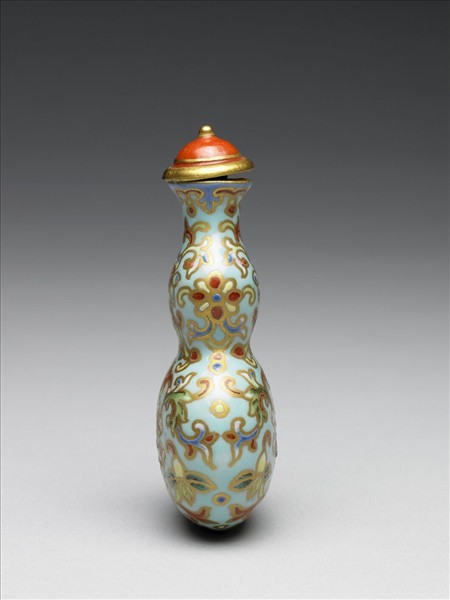 粉彩湖綠地纏枝花卉紋葫蘆式鼻煙壺