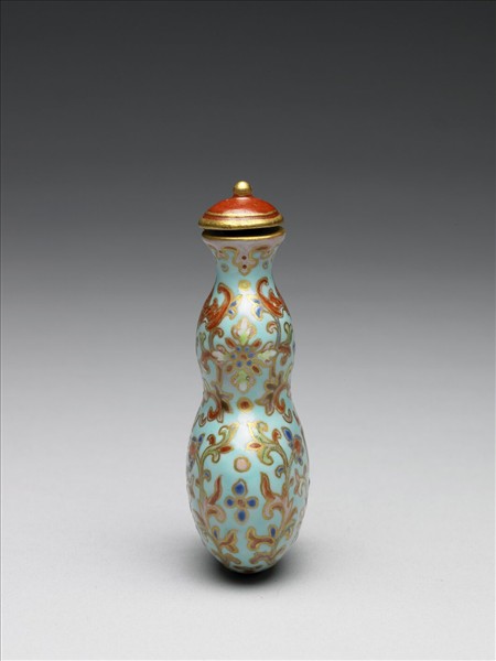 粉彩湖綠地纏枝花卉紋葫蘆式鼻煙壺