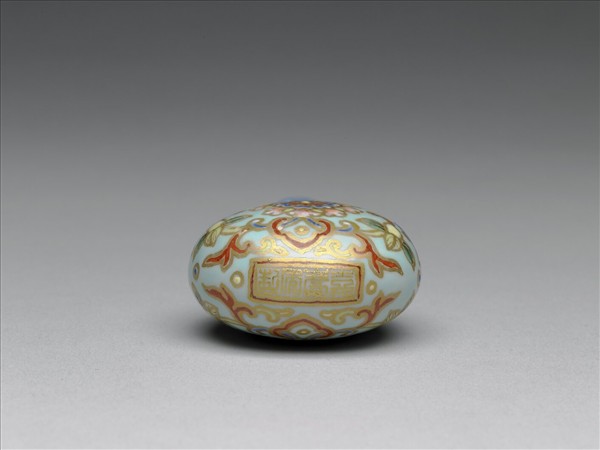 粉彩湖綠地纏枝花卉紋葫蘆式鼻煙壺