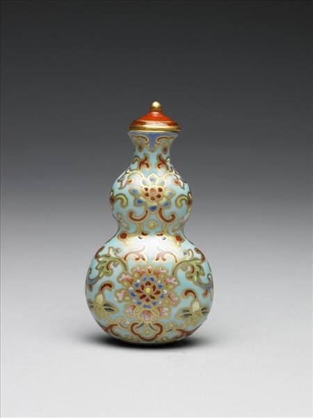 粉彩湖綠地纏枝花卉紋葫蘆式鼻煙壺- 故宮