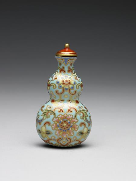 粉彩湖綠地纏枝花卉紋葫蘆式鼻煙壺- 故宮